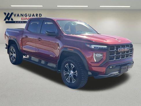 Used 2024 GMC Canyon AT4 w/ Technology Package image 9