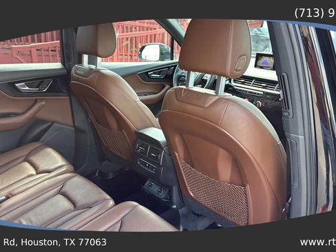 Used 2017 Audi Q7 2.0T Premium AWD/4WD image 32