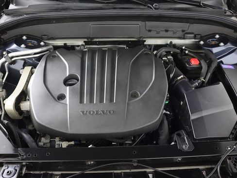 Used 2023 Volvo XC60 B5 Plus w/ Climate Package image 23