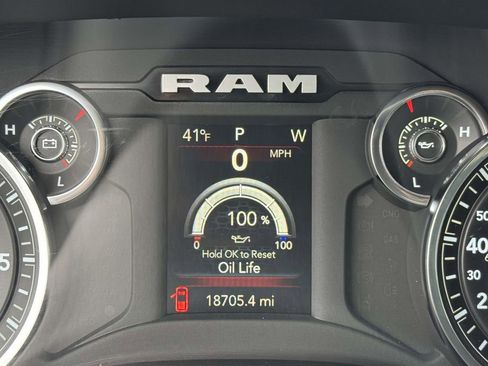 Used 2024 RAM 2500 Big Horn w/ Bed Utility Group image 25