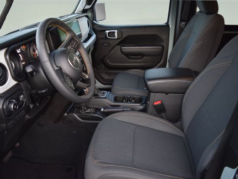 Used 2024 Jeep Wrangler Sport AWD/4WD image 11