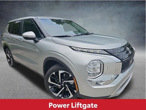 Used 2024 Mitsubishi Outlander SE AWD/4WD image 9