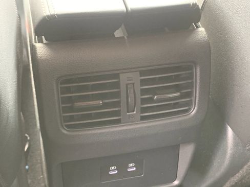 Used 2025 Nissan Rogue SL FWD image 16