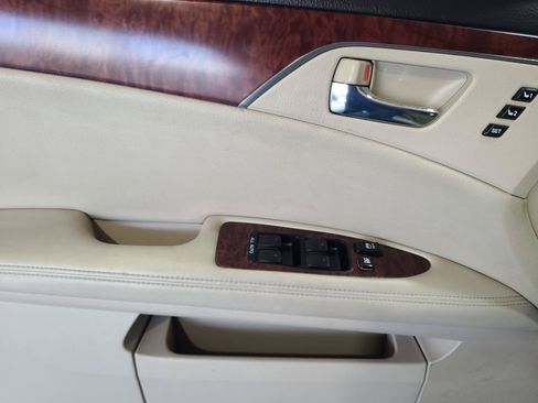 Used 2011 Toyota Avalon Limited FWD image 10