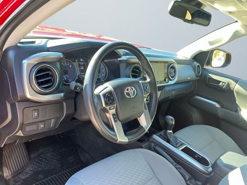 Used 2022 Toyota Tacoma SR5 image 11