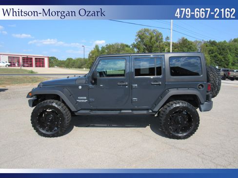 Used 2017 Jeep Wrangler Unlimited Sport w/ Quick Order Package 24S AWD/4WD image 7