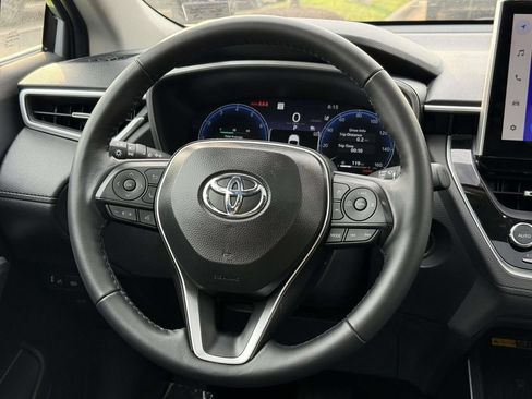 Used 2026 Toyota Corolla Cross XLE w/ Convenience Package AWD/4WD image 19