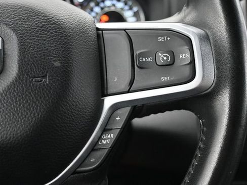 Used 2024 RAM 2500 Big Horn AWD/4WD image 11