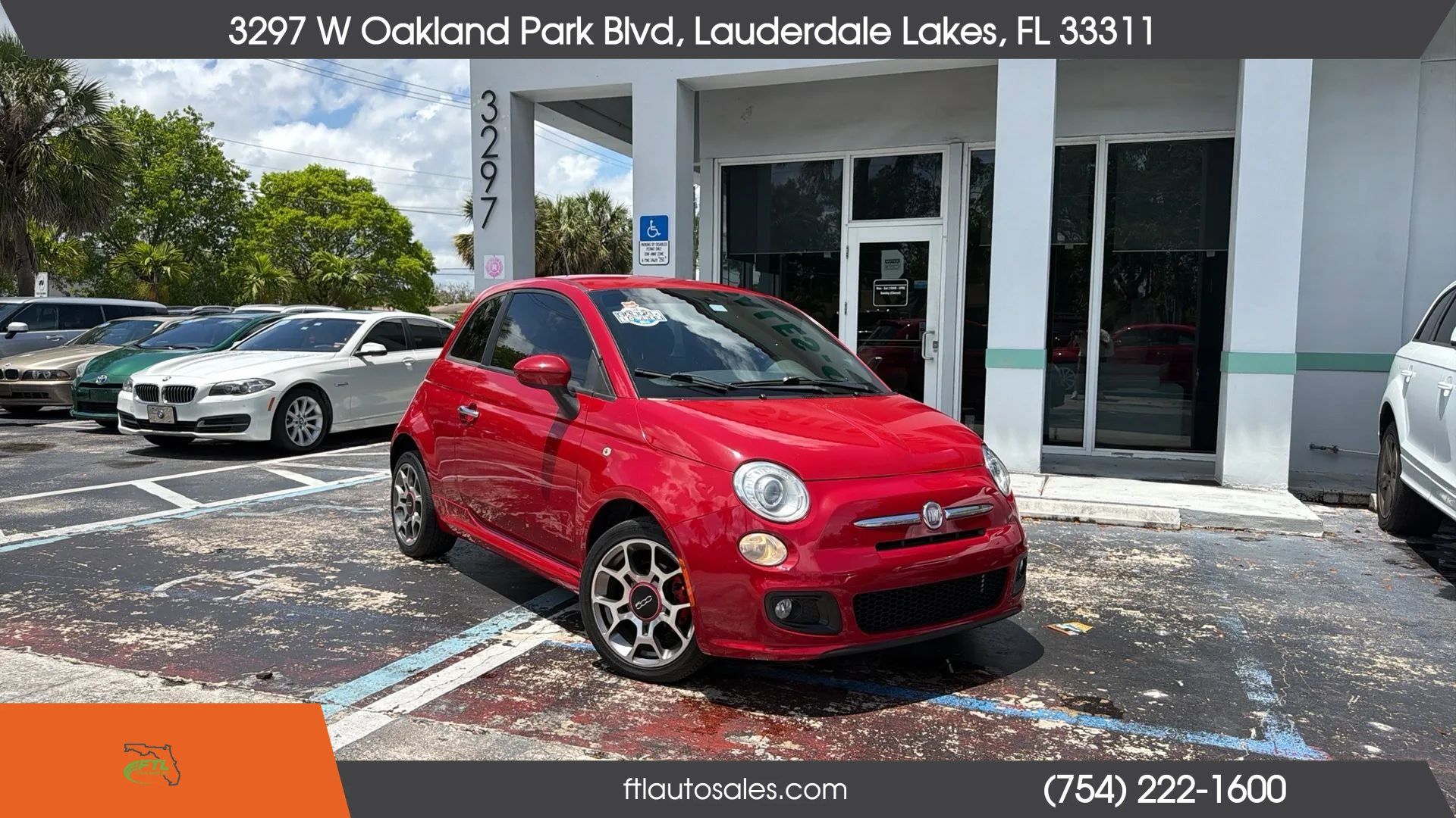 Used 2013 FIAT 500 Sport w/ Beats Audio Pkg FWD image 2