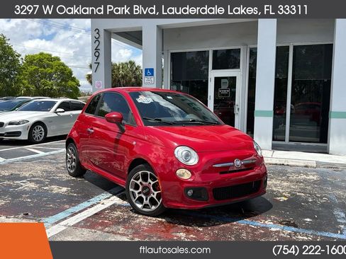 Used 2013 FIAT 500 Sport w/ Beats Audio Pkg FWD image 2