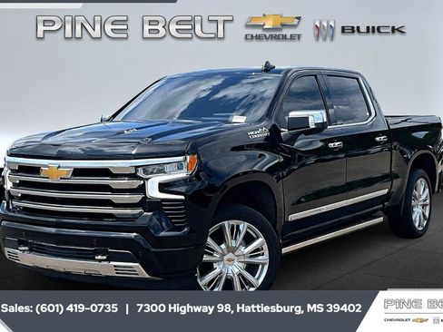 Used 2023 Chevrolet Silverado 1500 High Country w/ Technology Package AWD/4WD image 11