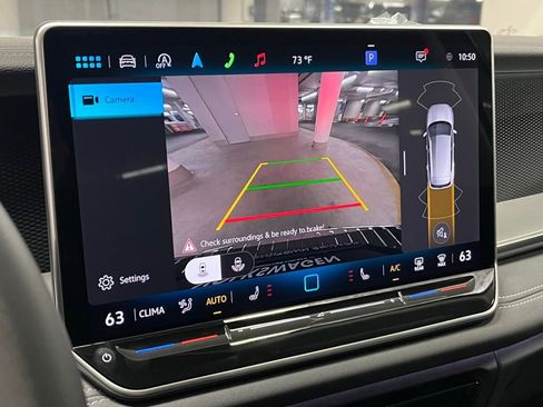 New 2025 Volkswagen Tiguan SE image 28