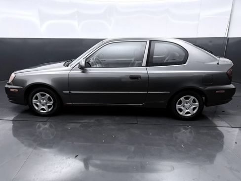 Used 2005 Hyundai Accent GT FWD image 4