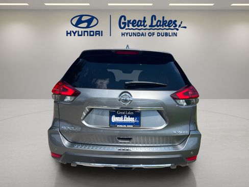 Used 2020 Nissan Rogue SV w/ Premium Package AWD/4WD image 4