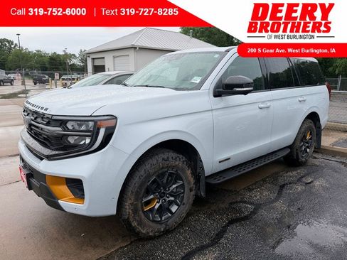 Used 2025 Ford Expedition Tremor AWD/4WD image 1