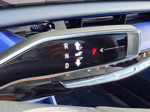 Used 2025 Cadillac Optiq Sport 1 AWD/4WD image 26