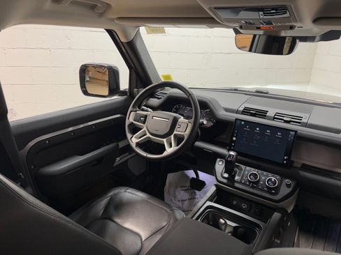 Used 2023 Land Rover Defender 110 X-Dynamic HSE AWD/4WD image 38