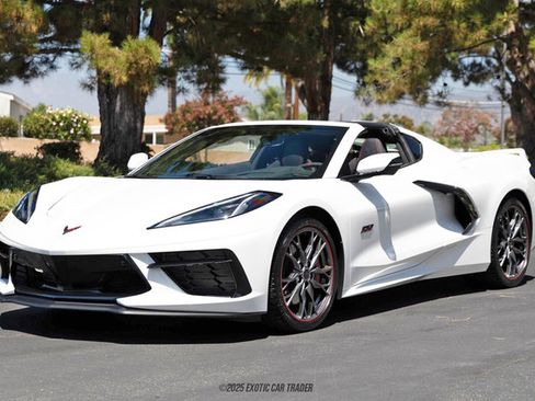 Used 2023 Chevrolet Corvette Stingray Premium Cpe w/ Z51 Performance Package image 14