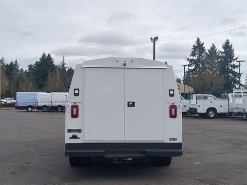 New 2024 Ford E-350 and Econoline 350 Super Duty w/ Power Windows & Locks Group RWD image 4