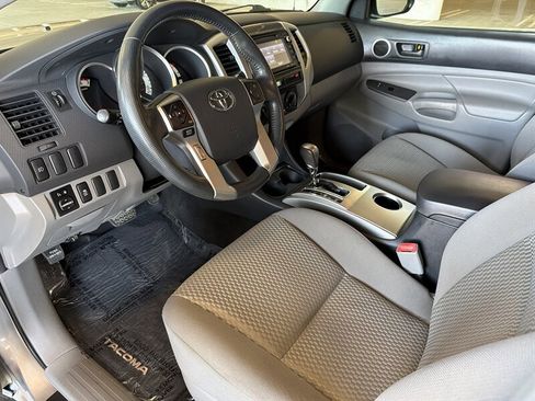 Used 2014 Toyota Tacoma PreRunner w/ SR5 Package RWD image 10