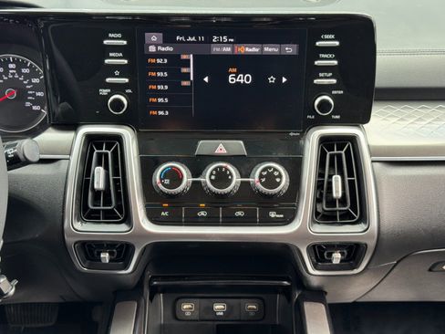 Used 2022 Kia Sorento LX image 22