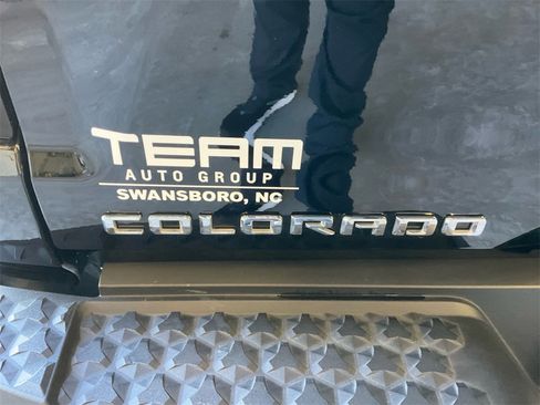 Used 2024 Chevrolet Colorado LT w/ LT Convenience Package II image 31