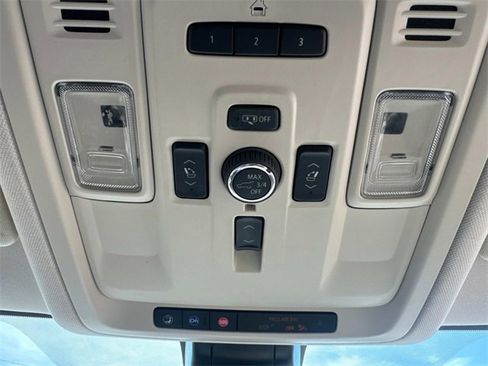 Used 2022 GMC Yukon XL Denali image 22