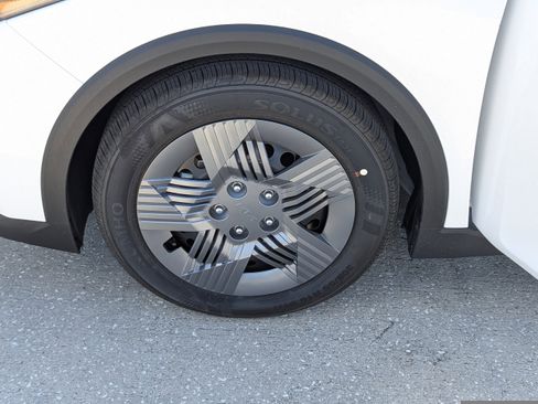 New 2025 Kia K4 LX image 29