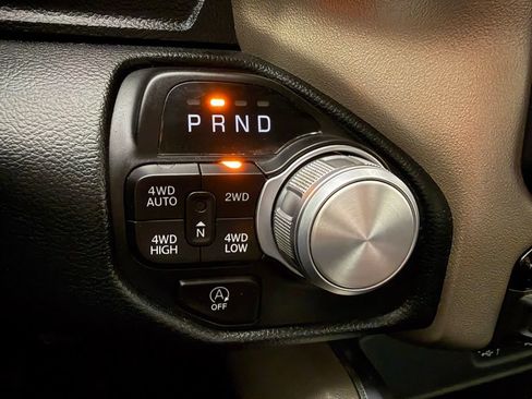 Used 2022 RAM 1500 Laramie AWD/4WD image 32
