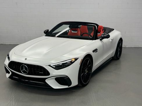 Used 2022 Mercedes-Benz SL 63 AMG 4MATIC image 3