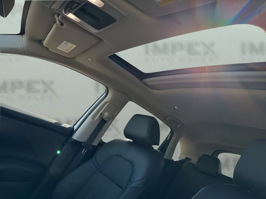 Used 2024 Honda HR-V EX-L image 8