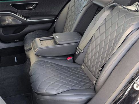 New 2025 Mercedes-Benz S 580 4MATIC Sedan image 16
