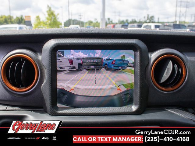 Used 2023 Jeep Gladiator Mojave w/ LED Lighting Group AWD/4WD image 10