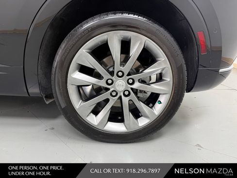 Used 2021 Buick Envision Avenir w/ Technology Package II FWD image 12
