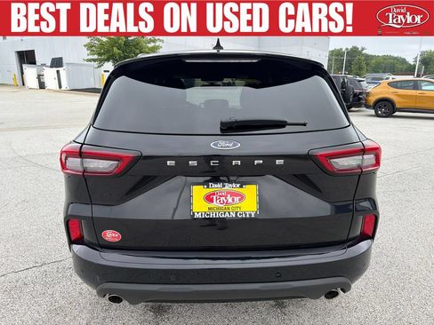 Used 2023 Ford Escape ST-Line w/ Tech Pack #1 FWD image 4