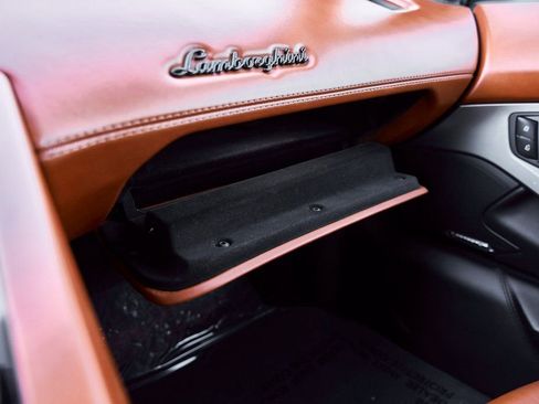 Used 2018 Lamborghini Aventador S AWD/4WD image 80