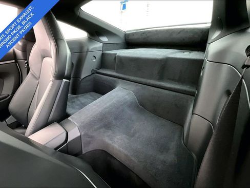 Used 2025 Porsche 911 Carrera image 33