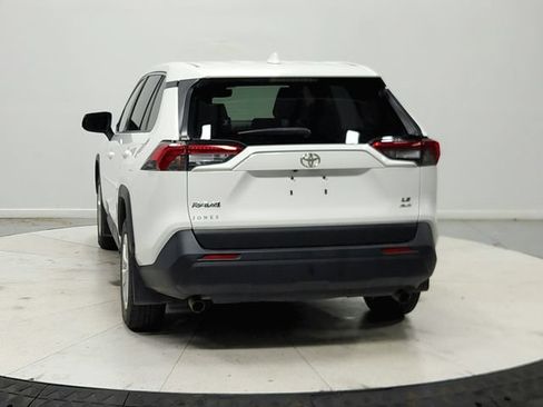 Used 2023 Toyota RAV4 LE AWD/4WD image 7