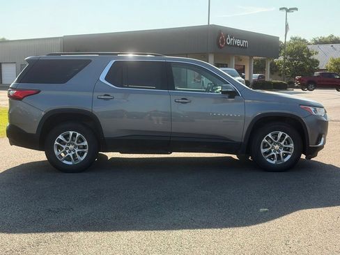 Used 2019 Chevrolet Traverse LT FWD image 4