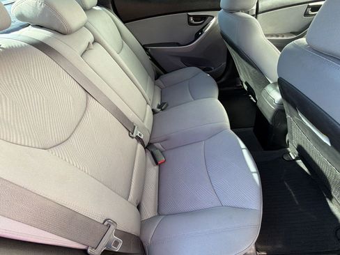 Used 2013 Hyundai Elantra GLS w/ Preferred Pkg FWD image 28