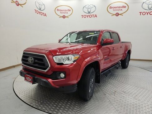 Certified 2022 Toyota Tacoma SR5 image 2