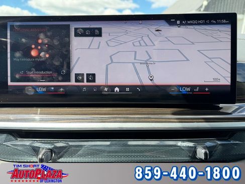 Used 2025 BMW X7 xDrive40i AWD/4WD image 36