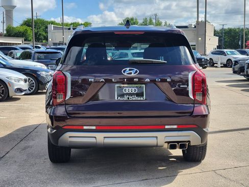 Used 2024 Hyundai Palisade Limited AWD/4WD image 9
