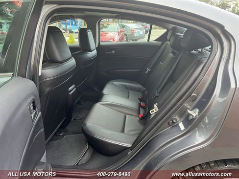 Used 2013 Acura ILX w/ Technology Package FWD image 21