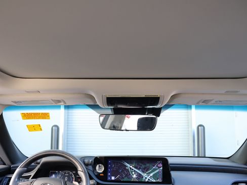 Certified 2024 Lexus ES 350 Ultra Luxury image 32