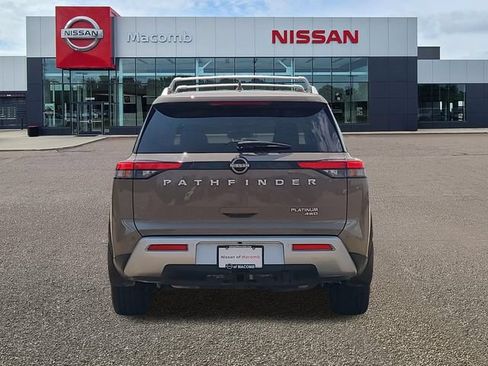 Used 2023 Nissan Pathfinder Platinum AWD/4WD image 6