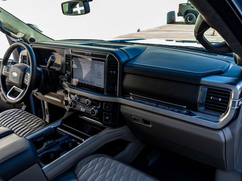 Used 2026 Ford F450 Platinum w/ Platinum Plus Package image 18