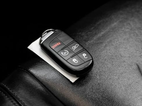 Used 2021 Jeep Grand Cherokee Limited AWD/4WD image 70