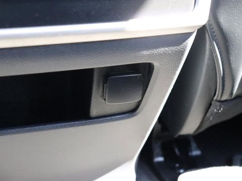 Used 2024 Ford Expedition XLT AWD/4WD image 24