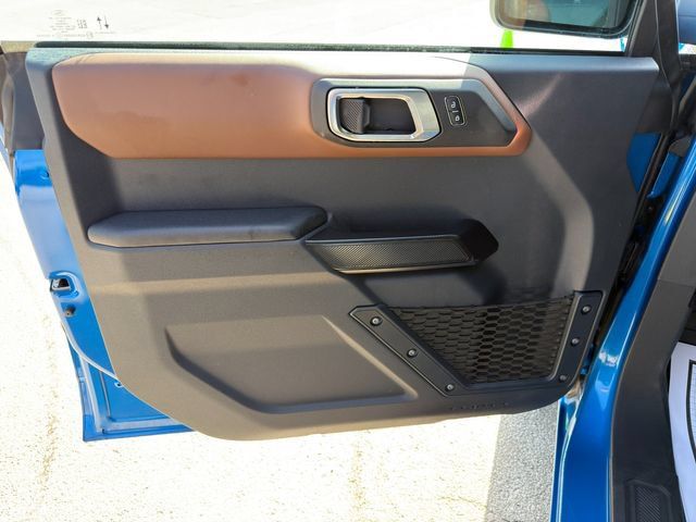 Used 2024 Ford Bronco Outer Banks AWD/4WD image 17